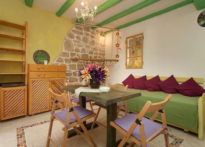 With Garden In Διαμέρισμα *