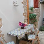 With Garden In Διαμέρισμα *