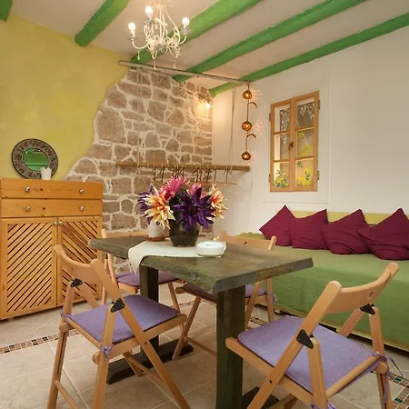 With Garden In Appartement *